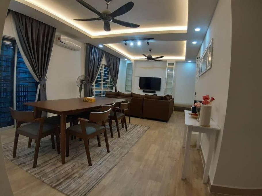 Pangsapuri 3r@7pax++ Spacious Space Putrajaya. Putrajaya